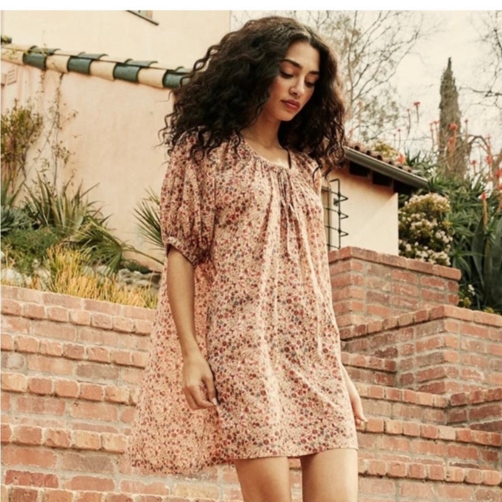 Doen Floral Mini Dress in Pink and Red - Picture 3 of 7